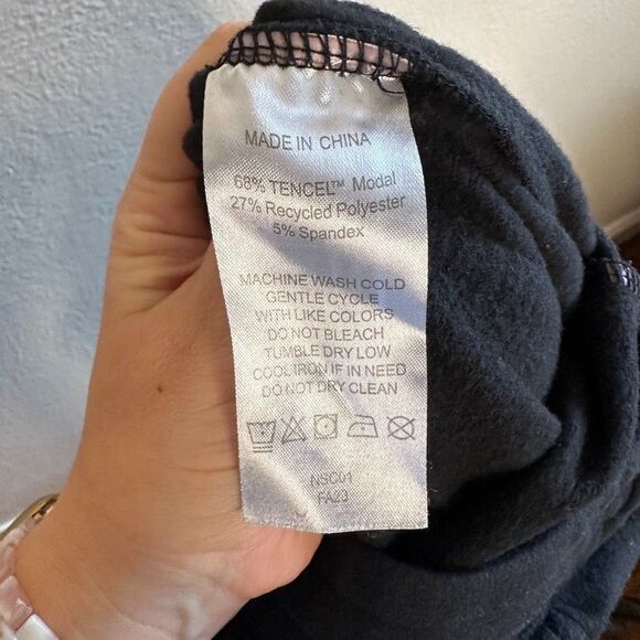 Quince SuperSoft Fleece Wide Leg Pant Womens Size Large Black Crop Lounge Comfy - Picture 6 of 7